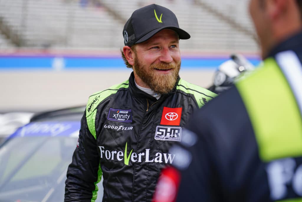 ForeverLawn will continue their sponsorship of Jeffrey Earnhardt at the NASCAR Xfinity Alsco Uniforms 300.